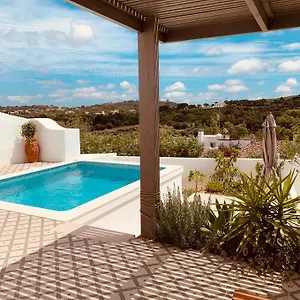  Сasa de vacaciones Casa Na Colina : The And The Long House